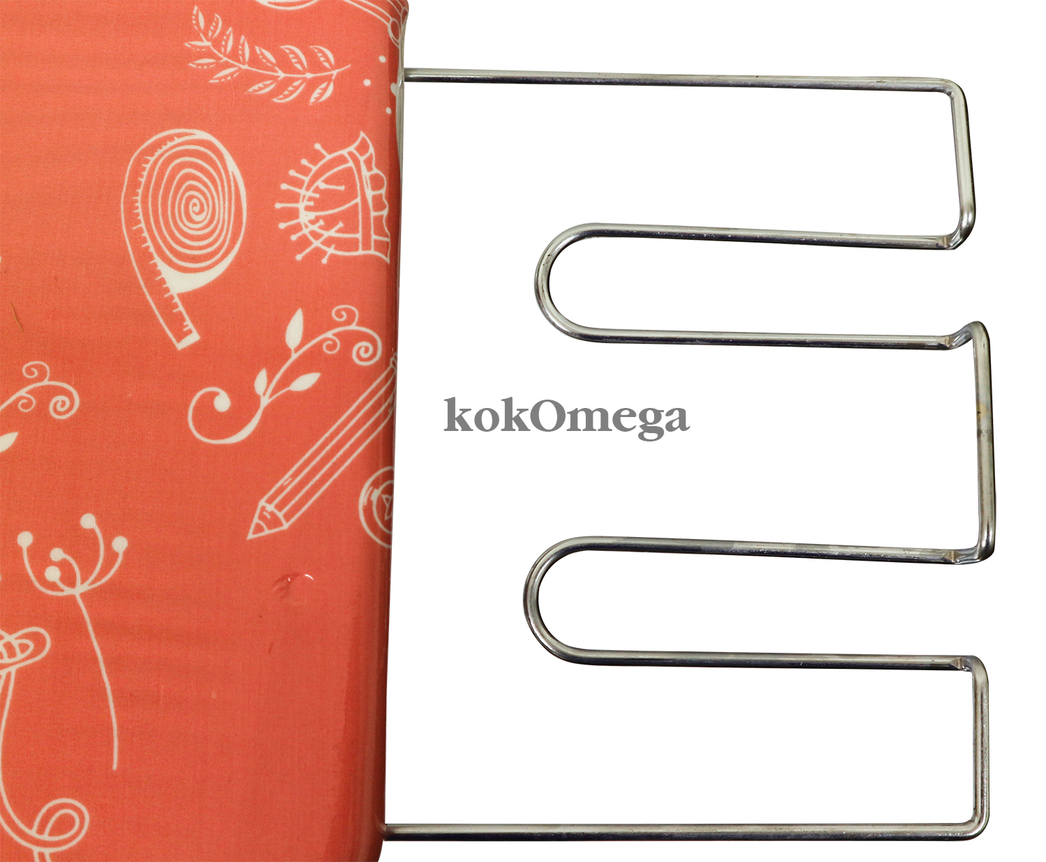 Bàn Để Ủi Quần Áo Kiểu Đứng Lót Ván kokOmega BU-04 35 x 100 Cm (Họa Tiết Ngẫu Nhiên)