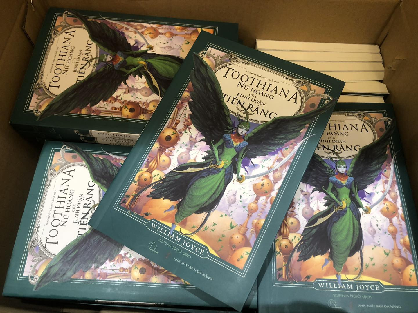 Sách - Toothiana Nữ hoàng của binh đoàn Tiên Răng - WIlliam Joyce