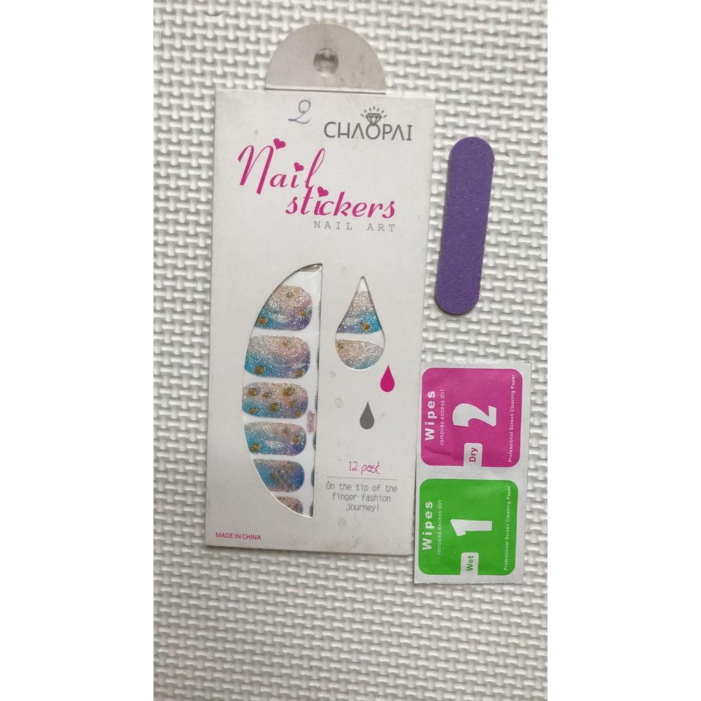 Lô 12 sticker miếng dán móng nail art hoa văn trắng- quà tặng kèm 1 giũa mini và 2 khăn khô vô trùng