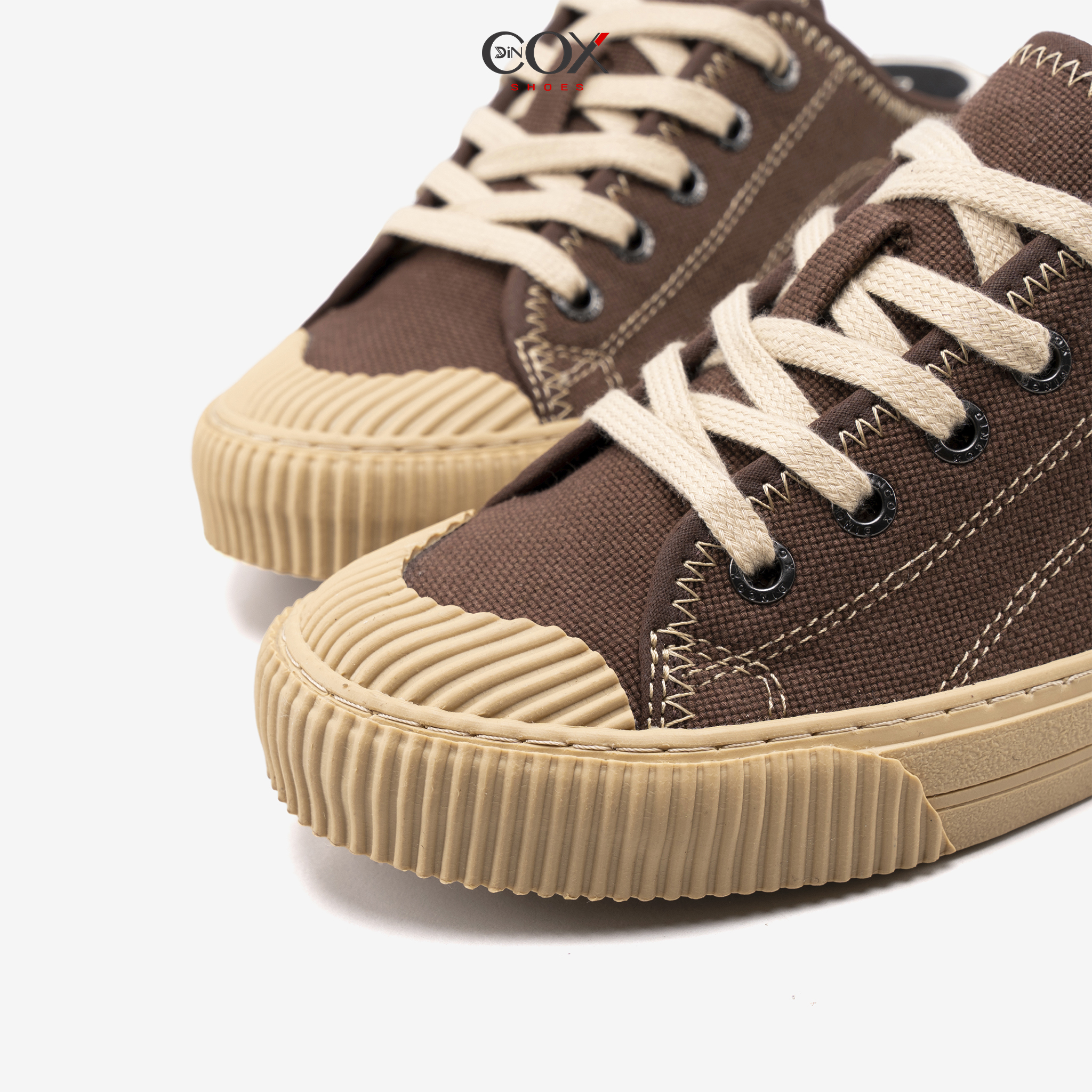 Giày Sục Đạp Gót Mules Vải Sneaker Unisex Tăng Chiều Cao 4cm DINCOX E10 CHOCO MILK