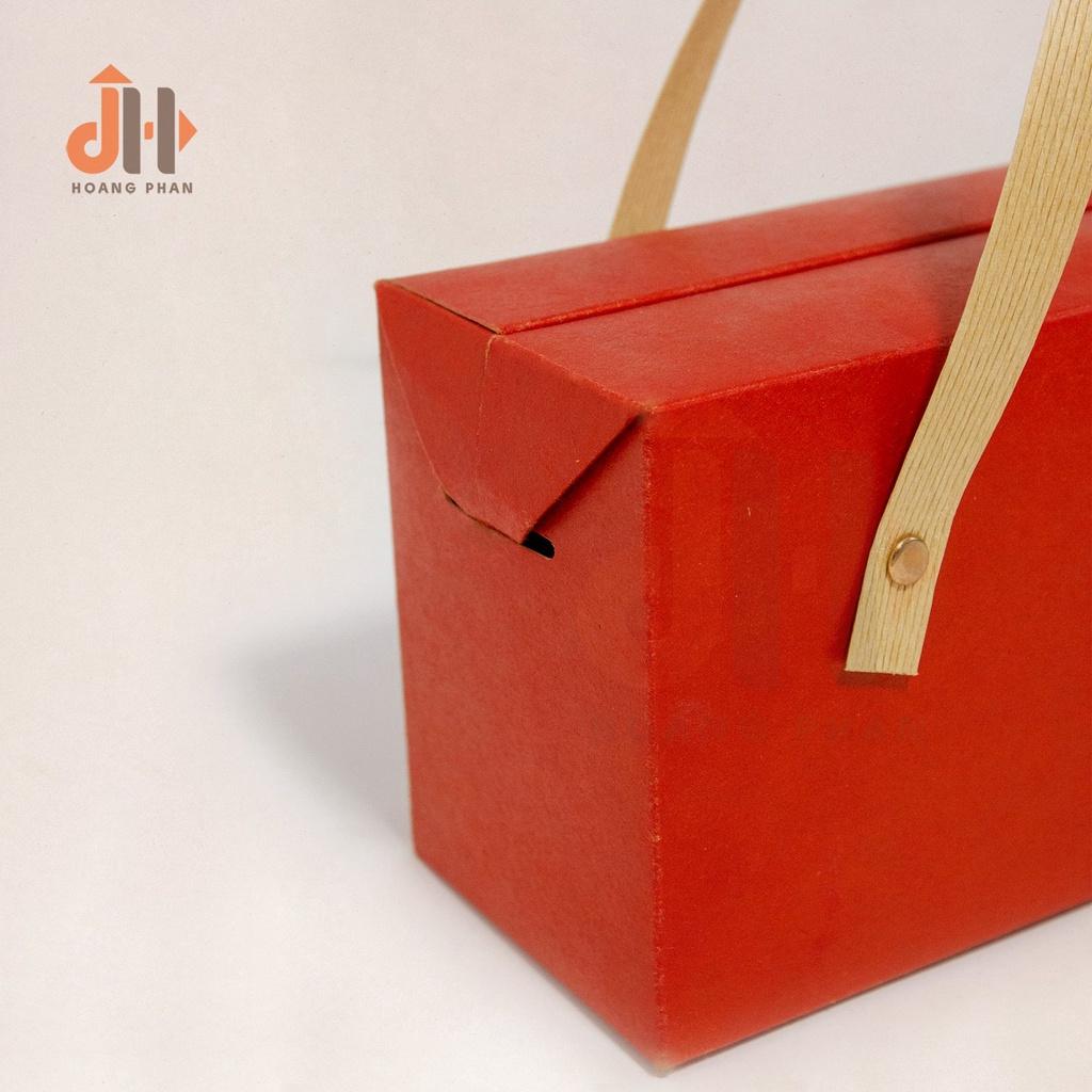 Hộp Quà Giấy Carton Đỏ Có Quai Xách - 25 x 8 x 11cm
