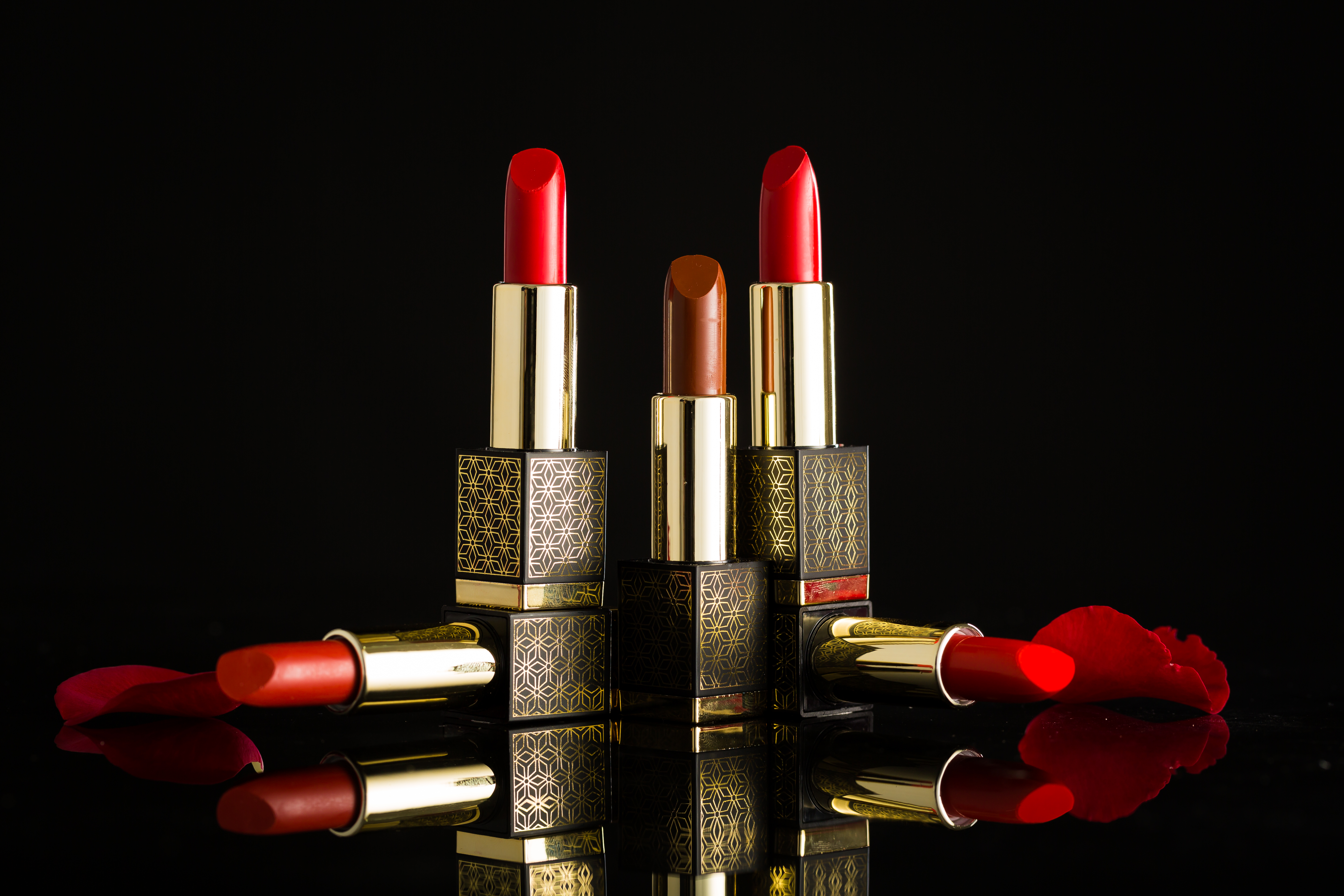 Bộ đôi son thỏi Belips Sexy Lipstick 11 Scarlet Red + son kem lì Belips City At Night C01 Muse Orange