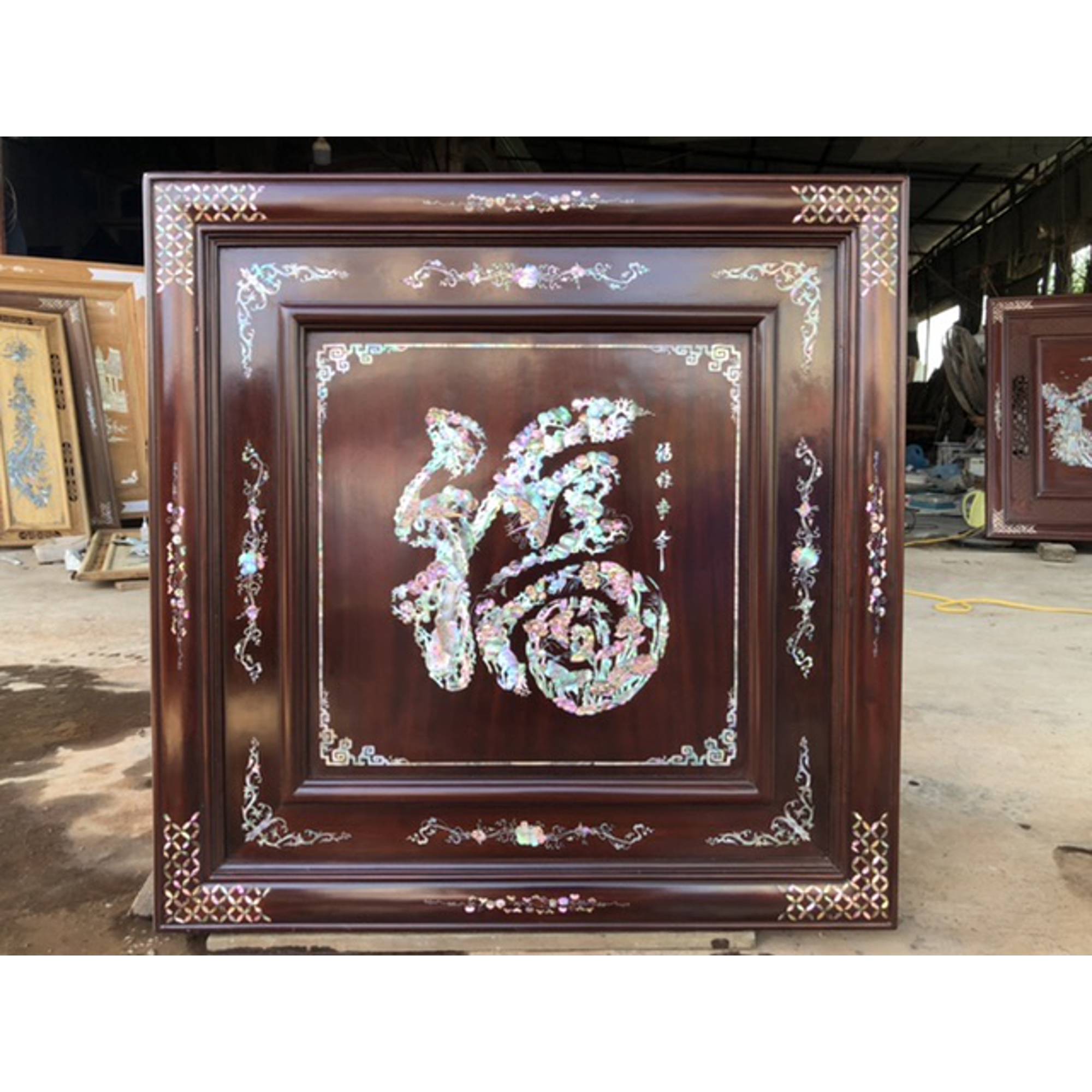 Tranh treo tường gỗ gụ chữ phúc khảm trai ốc kt 81×81×4cm