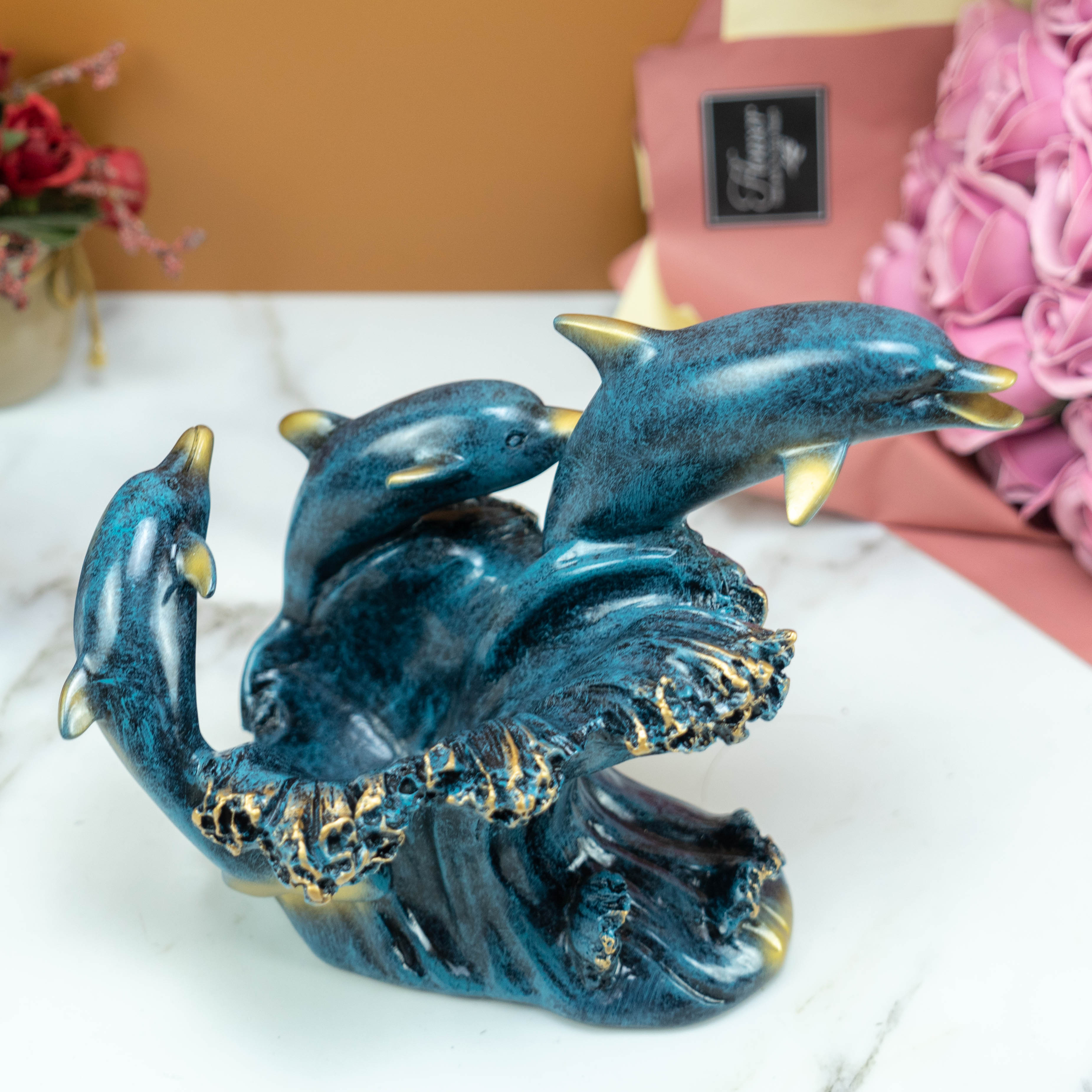 Kệ rượu vang Cá heo trên sóng - Trang trí tủ rượu, nhà bếp, decor phòng khách, nhà hàng, quán cafe