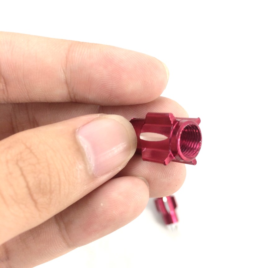 Van vòi xe kiểu dáng bút chì màu đỏ