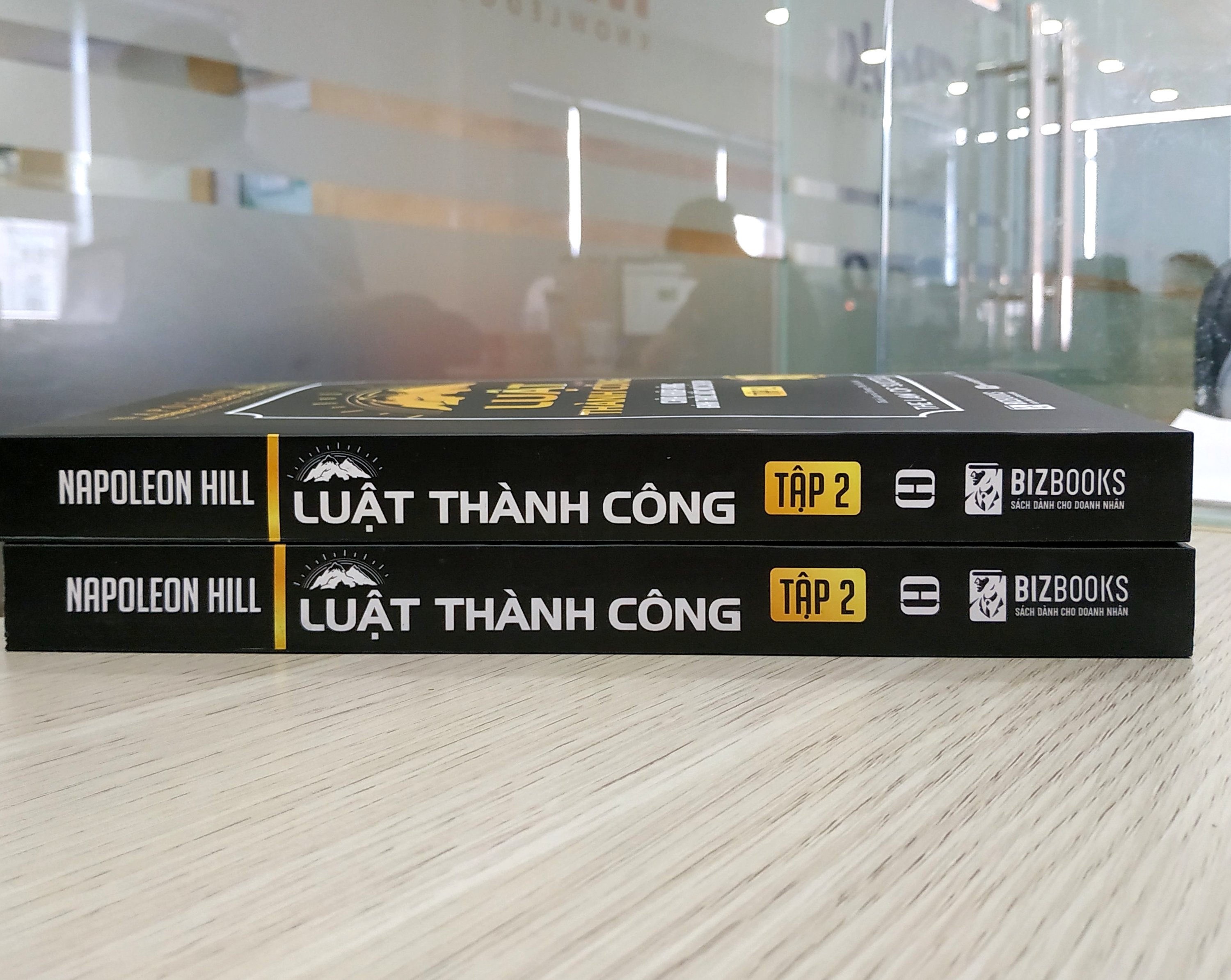 Luật Thành Công: Chìa Khóa Vàng Đánh Thức Ước Mơ Của Bạn (Tập 2) (Tặng E-Book Bộ 10 Cuốn Sách Hay Về Kỹ Năng, Đời Sống, Kinh Tế Và Gia Đình - Tại App MCbooks)