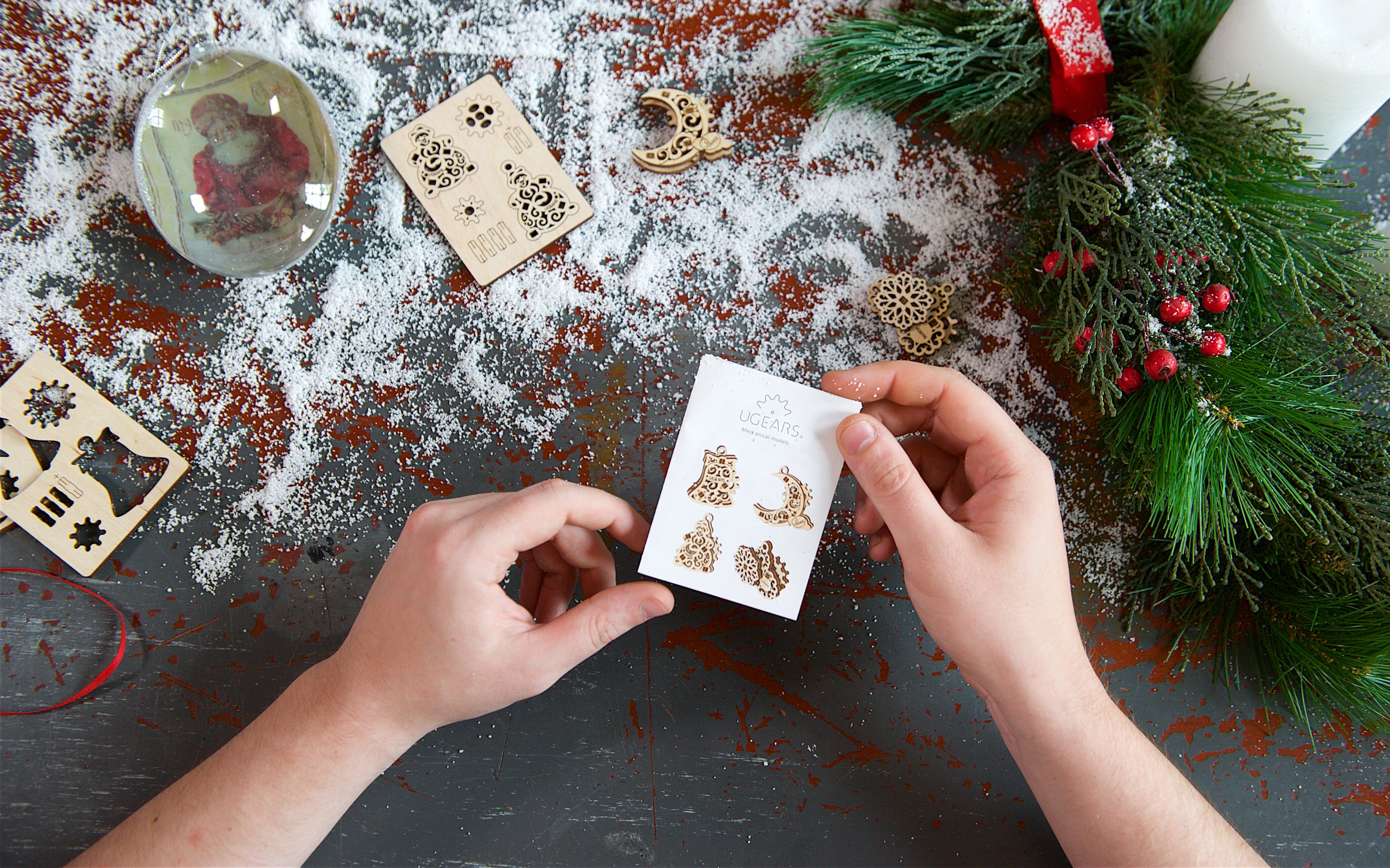 Mô Hình Gỗ Cơ Khí - U-Fidgets-Gearsmas - Set 4 tấm Trang trí Noel, sản phẩm chính hãng Ugears, nhập khẩu nguyên bộ từ EU, Fidget, DYI