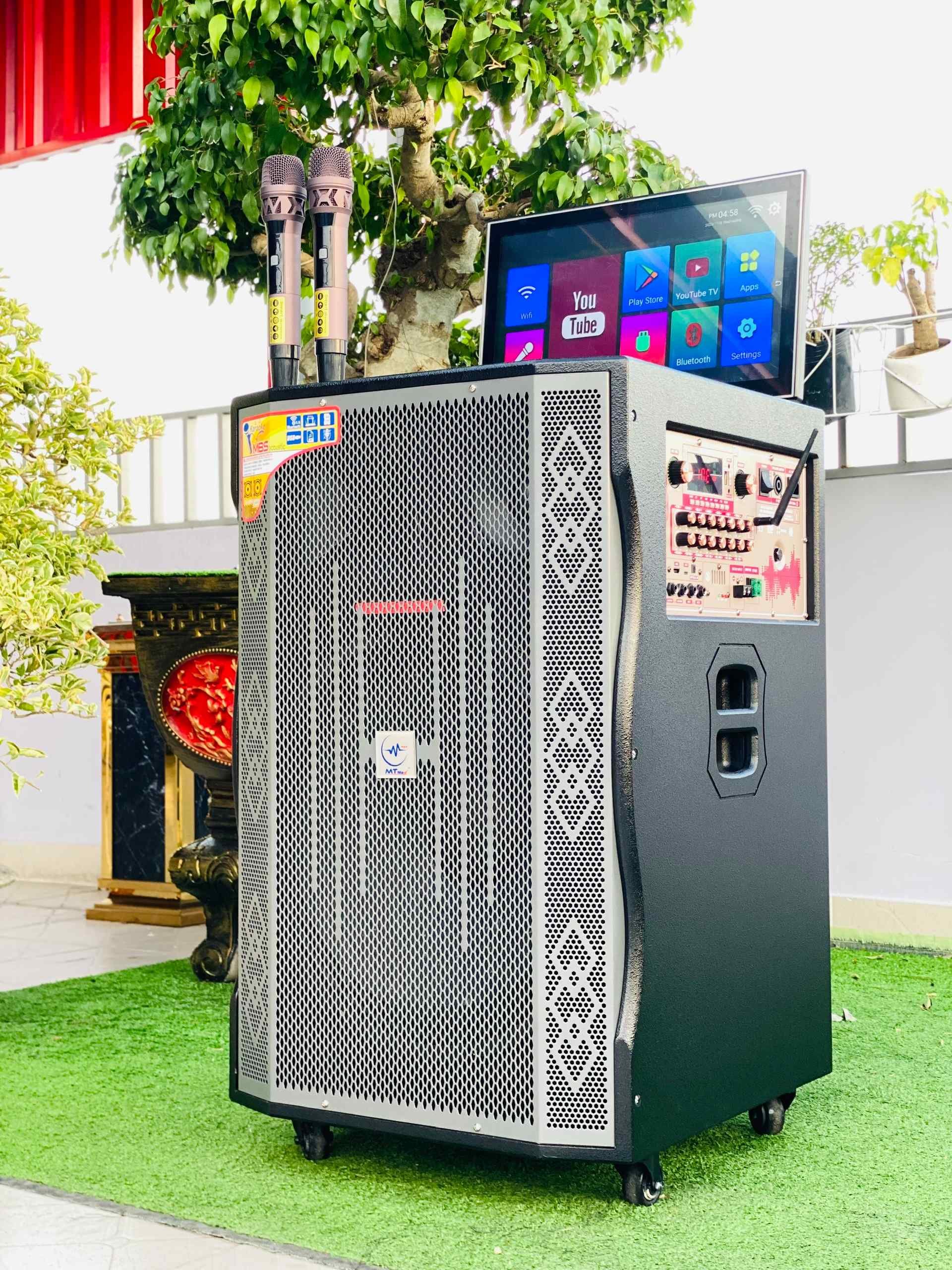 HÀNG CHÍNH HÃNG | Loa Kéo Màn Hình Karaoke 19inch MTMAX BK01 Pro -  Bass Siêu Trầm 45cm , 3 Đường Tiếng Cao Cấp, Âm Thanh Đỉnh Cao, Đi Kèm 2 Micro Không Dây Cao Cấp Chính Hãng Bảo Hành 12 Tháng