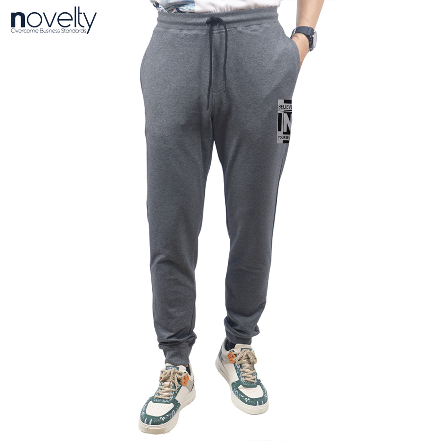 Quần jogger nam họa tiết in dập nổi Novelty Regular fit xám lông chuột NQGMMDMT3R230553Q