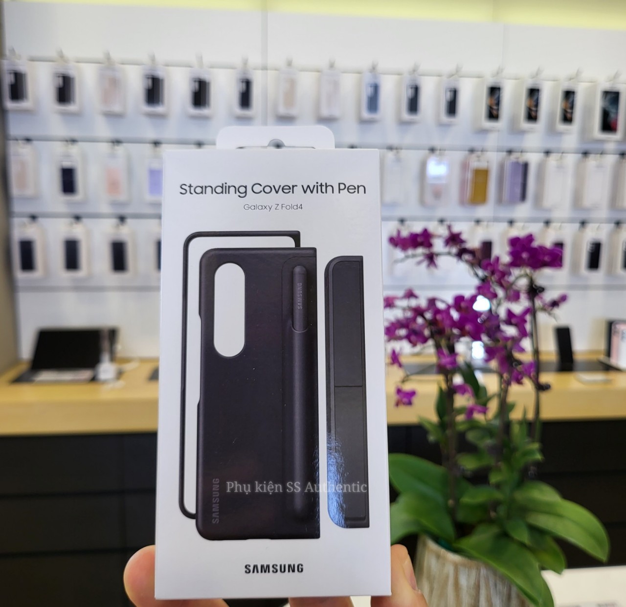 Ốp lưng Samsung Fold 4 kèm Bút Spen & Chân Đứng - màu đen - Hàng Chính hãng