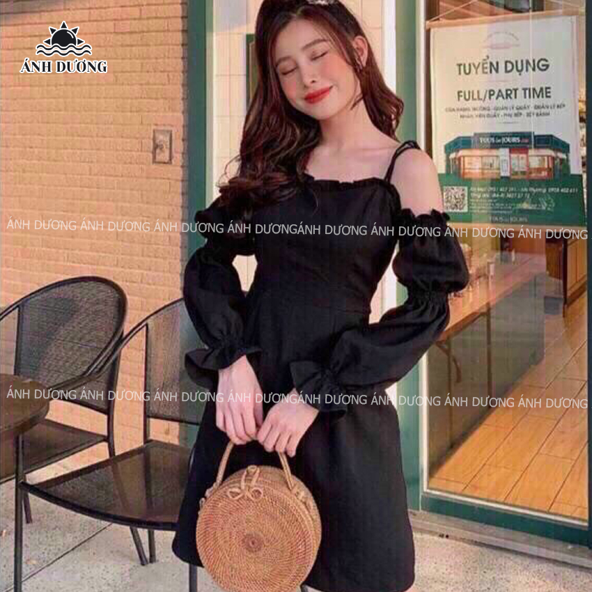 Đầm trễ vai 2 dây cột nơ 2 màu trắng đen thích hợp đi chơi hẹn hò