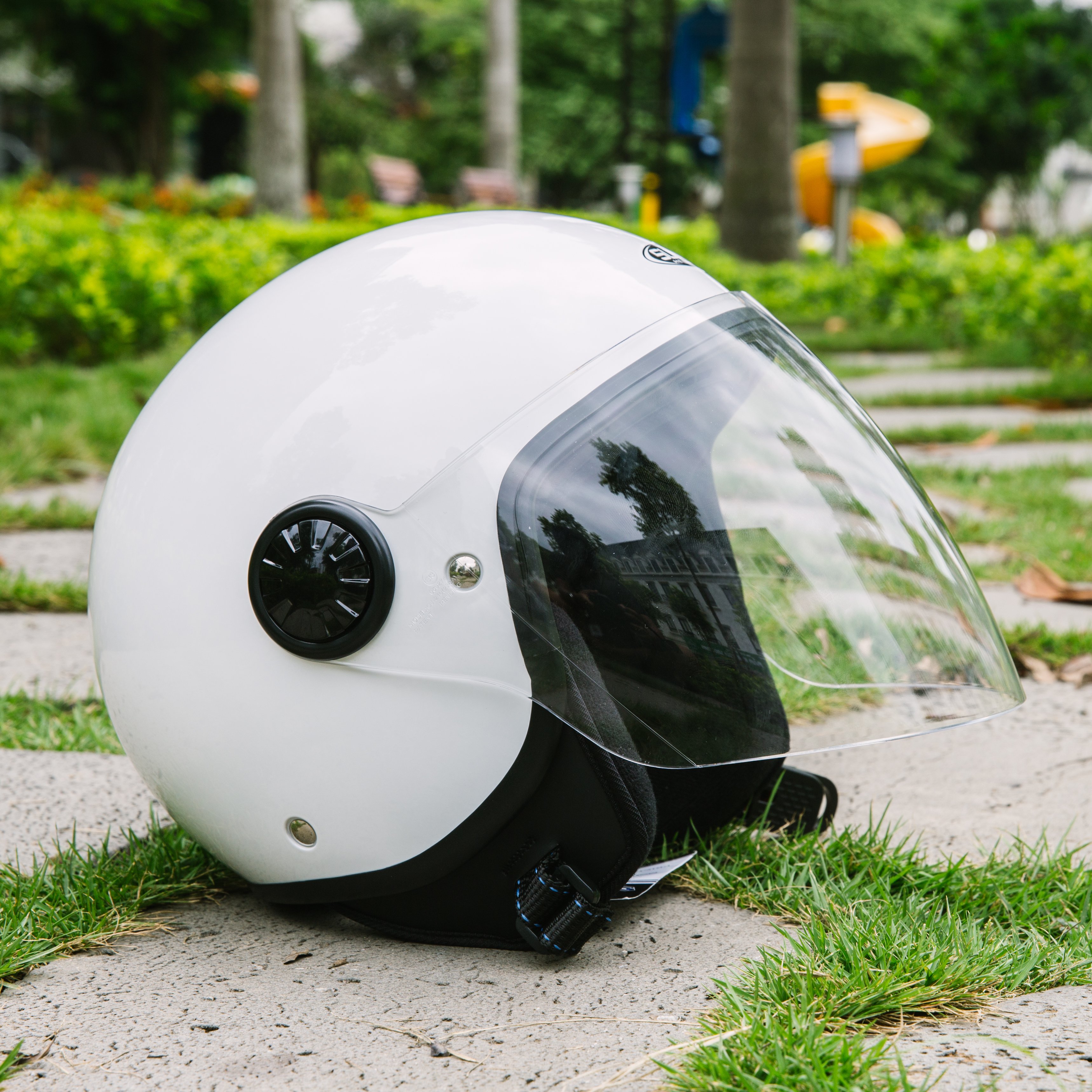 Mũ bảo hiểm 3/4 1 kính SUNDA 228