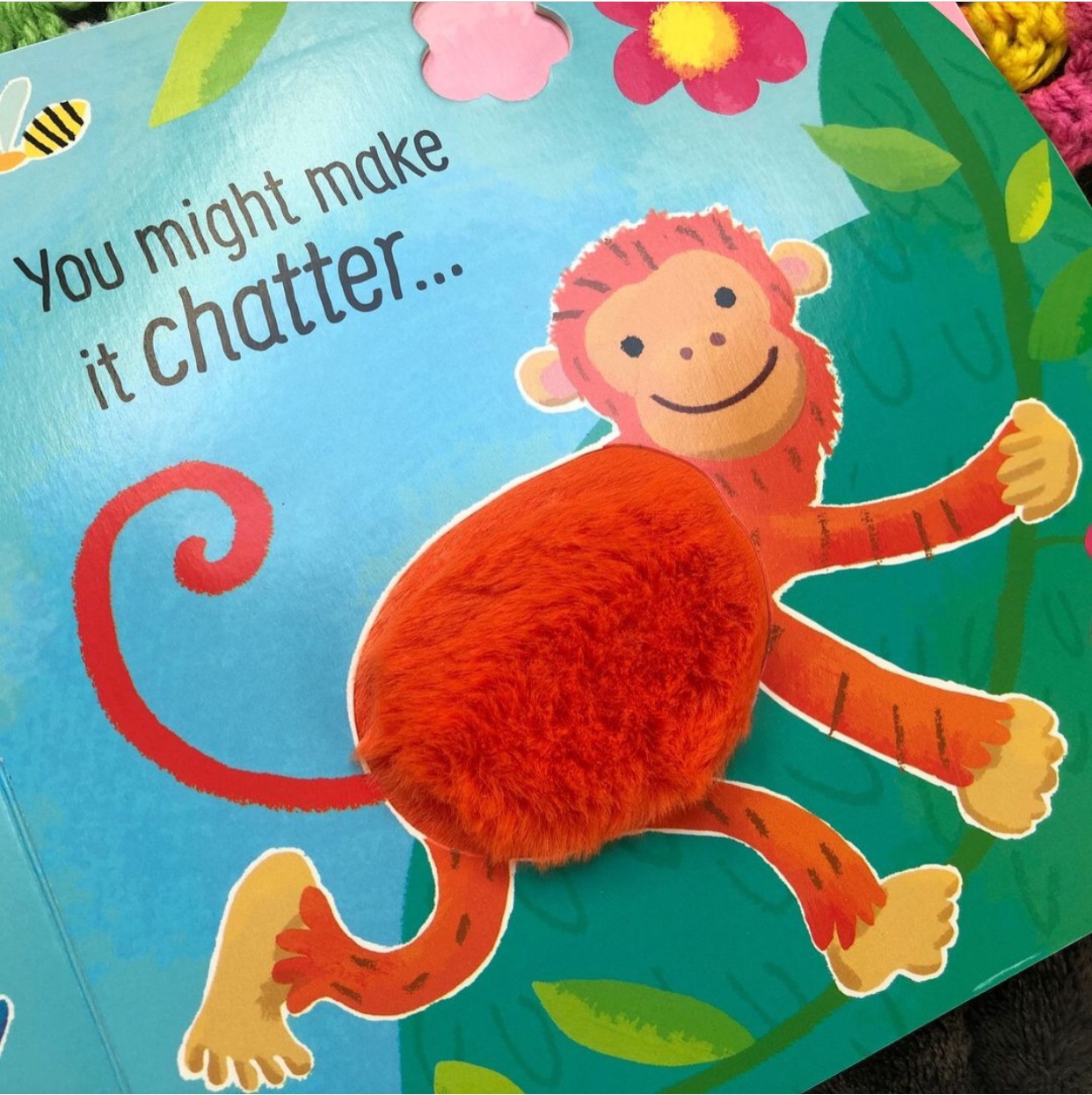 SÁCH ÂM THANH CHO BÉ 3+ Don't tickle the Monkey