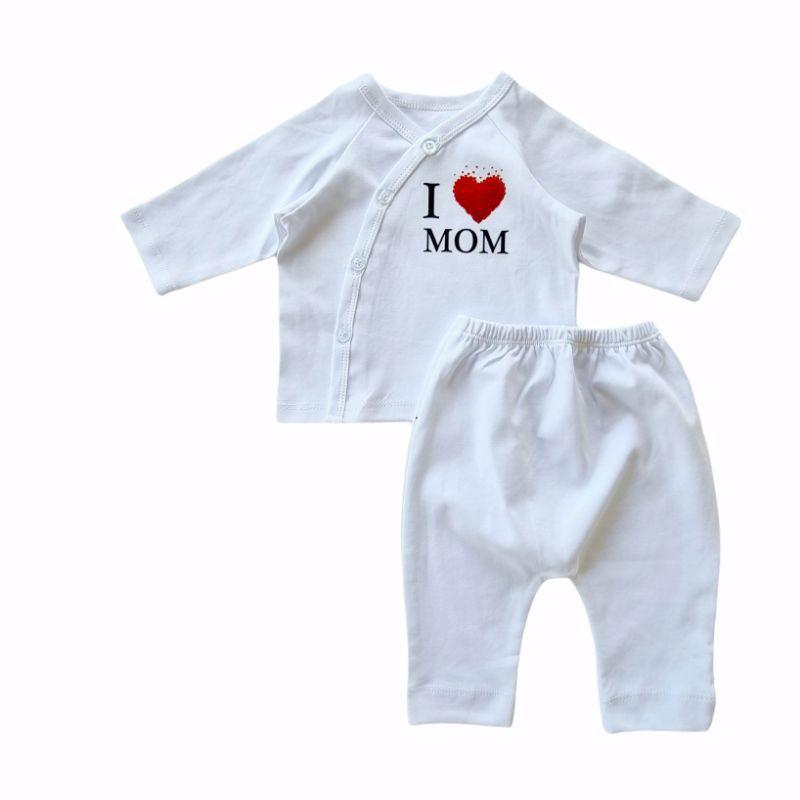 Set 2 bộ sơ sinh I love Mom+ Dad siêu cute