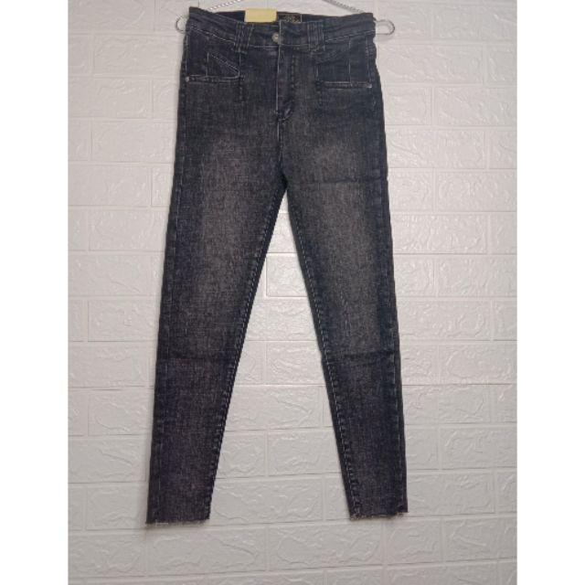 Siêu khuyến mãi 2 quần jeans nữ!