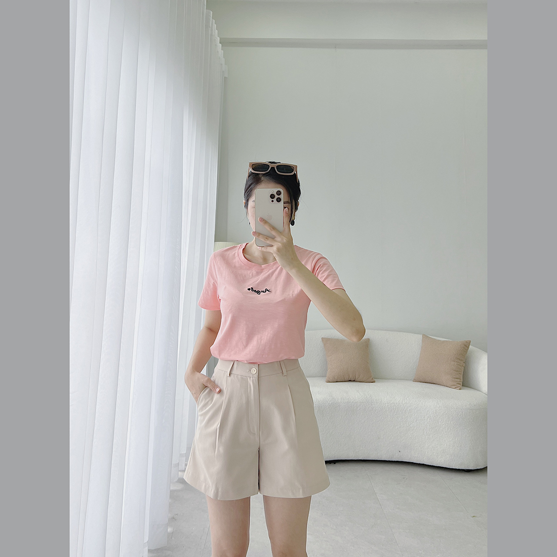 Áo thun nữ tay ngắn cổ tròn thời trang Eden thêu chữ - AT090
