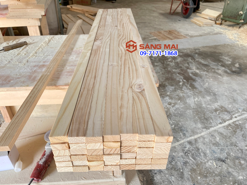Thanh gỗ thông 3cm x 1,5cm x dài 1m + láng mịn 4 mặt