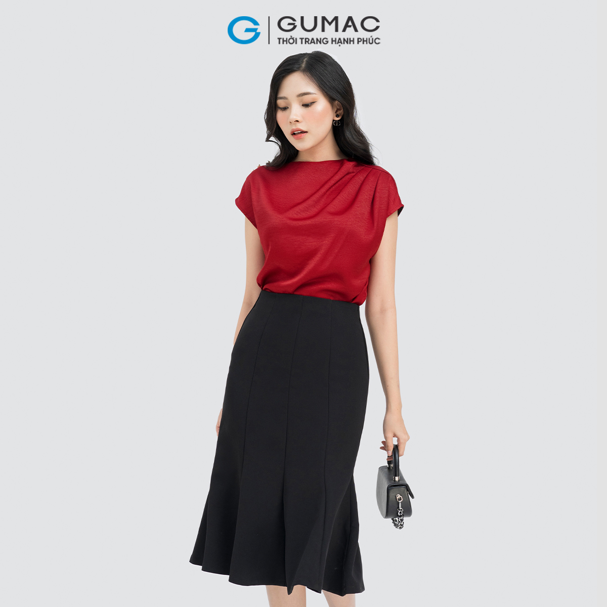 Áo xếp vai đính ngọc GUMAC AD04058