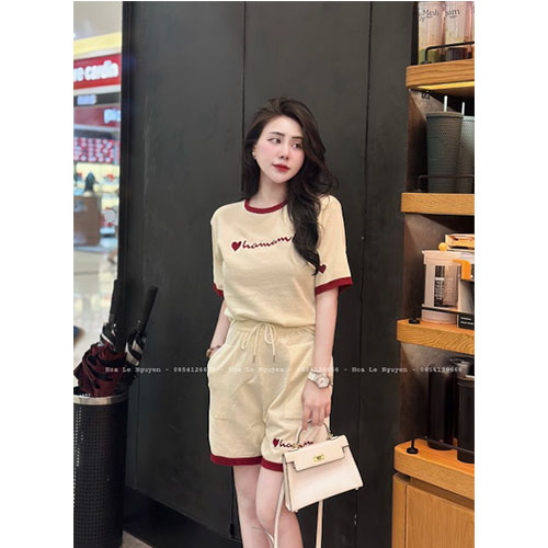 BỘ LEN MTG QC MÀU BE CHỮ ĐỎ NỮ SETN818
