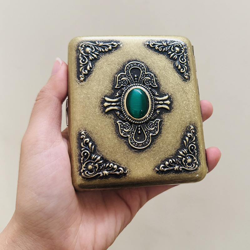 Hộp Đựng Thuốc 20Đ Lớn Ngắn Đính Ngọc Lục Thạch Cổ Điển