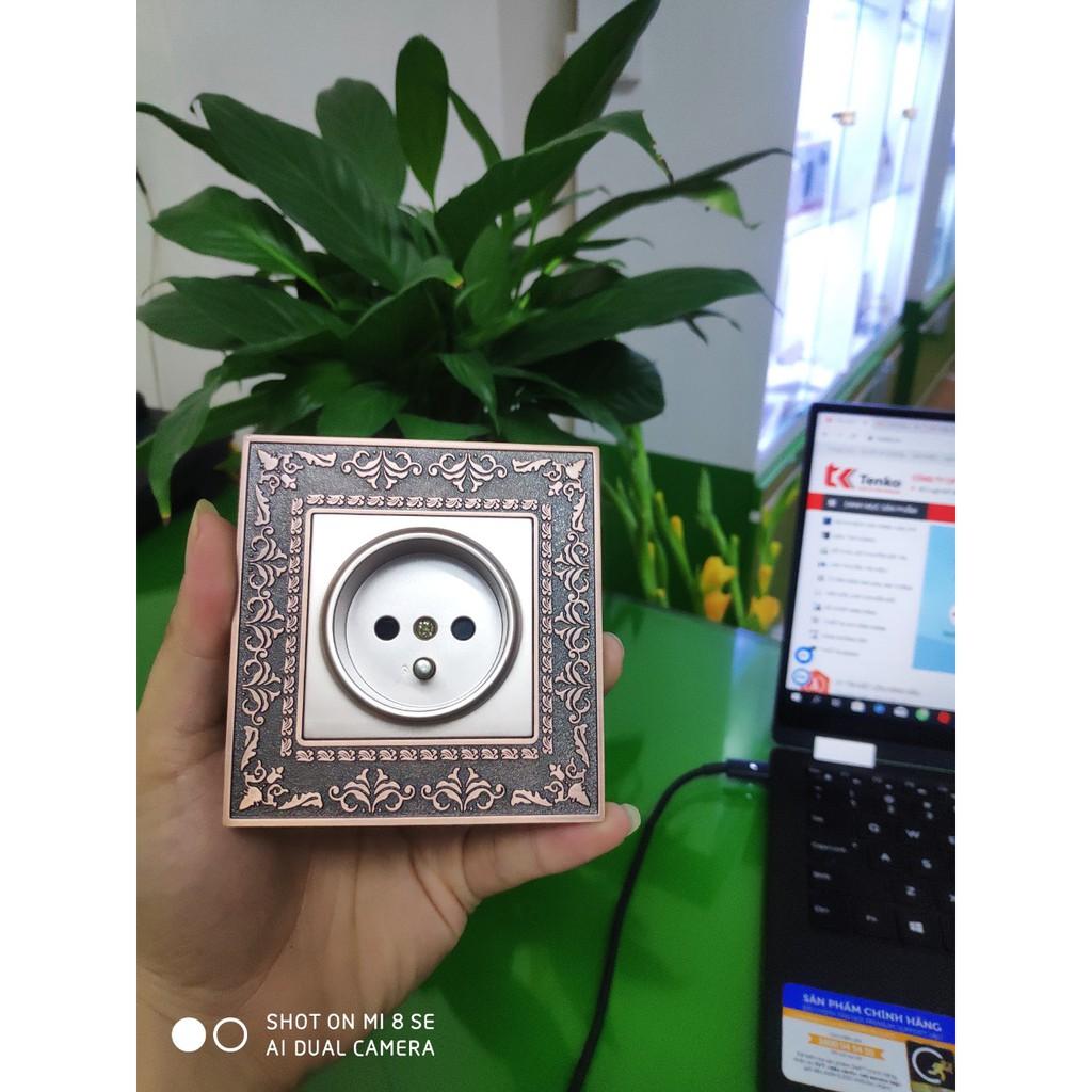 Ổ Cắm Điện Chìm Chống Giật Âm Tường Chuẩn Đức TK-F88-27