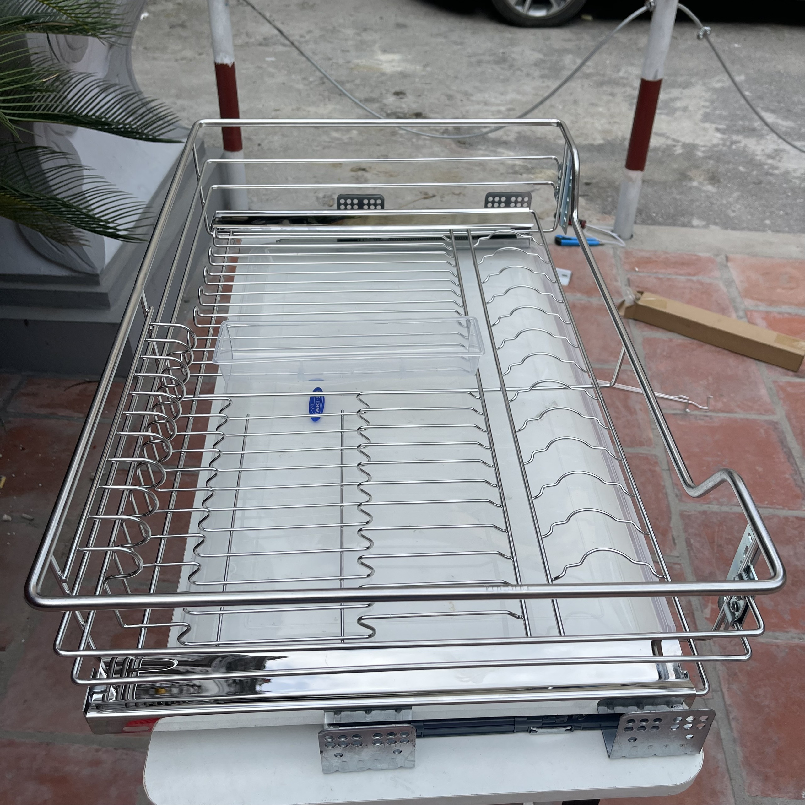 Giá Để Bát Đĩa Đa Năng Tủ Dưới NAN TRÒN ,Kệ Đa Năng Tủ Bếp INOX 304 Ray Âm Giảm Chấn Cao Cấp - Có Thợ Lắp