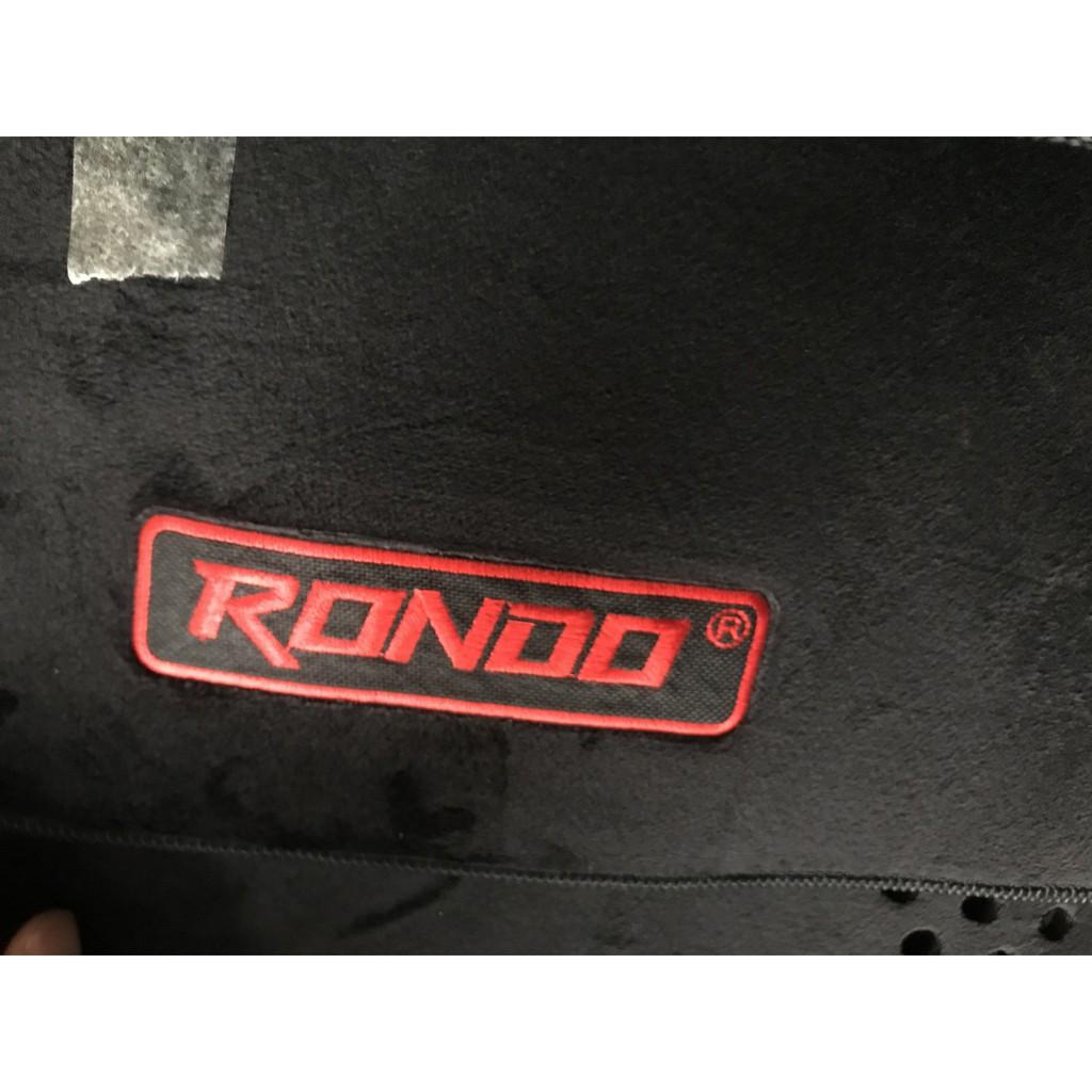 Thảm chống nóng taplo Kia Rondo