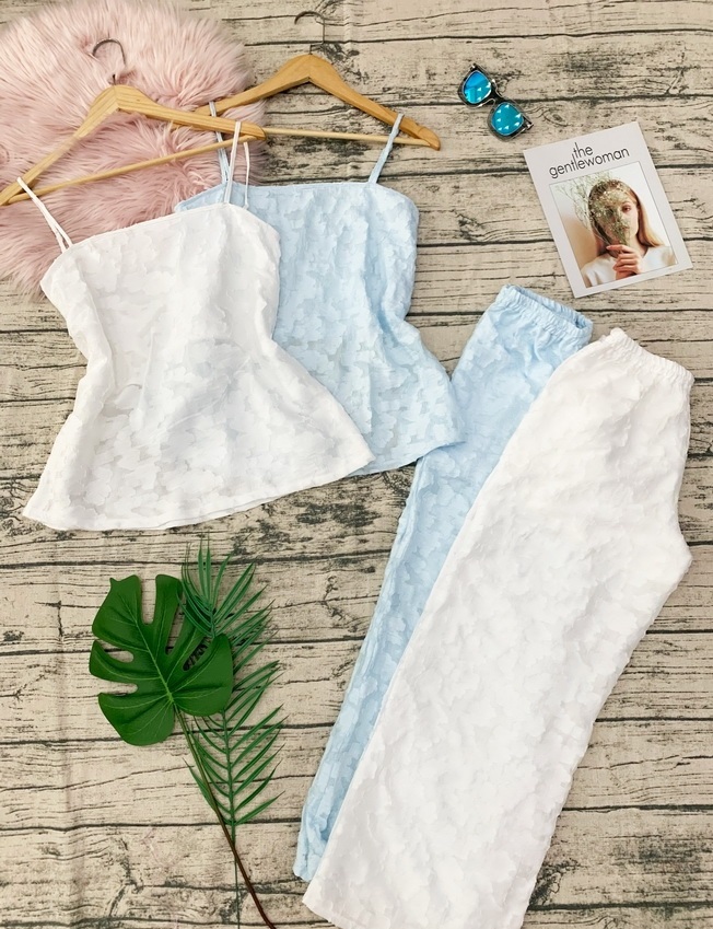 Set bộ áo 2 dây phối quần ống rộng vải ren đi biển - đi chơi cực xinh