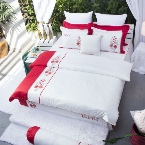 Bộ Chăn Ga Phủ Cotton Solid Edena ED358 - Trắng Phối Đỏ