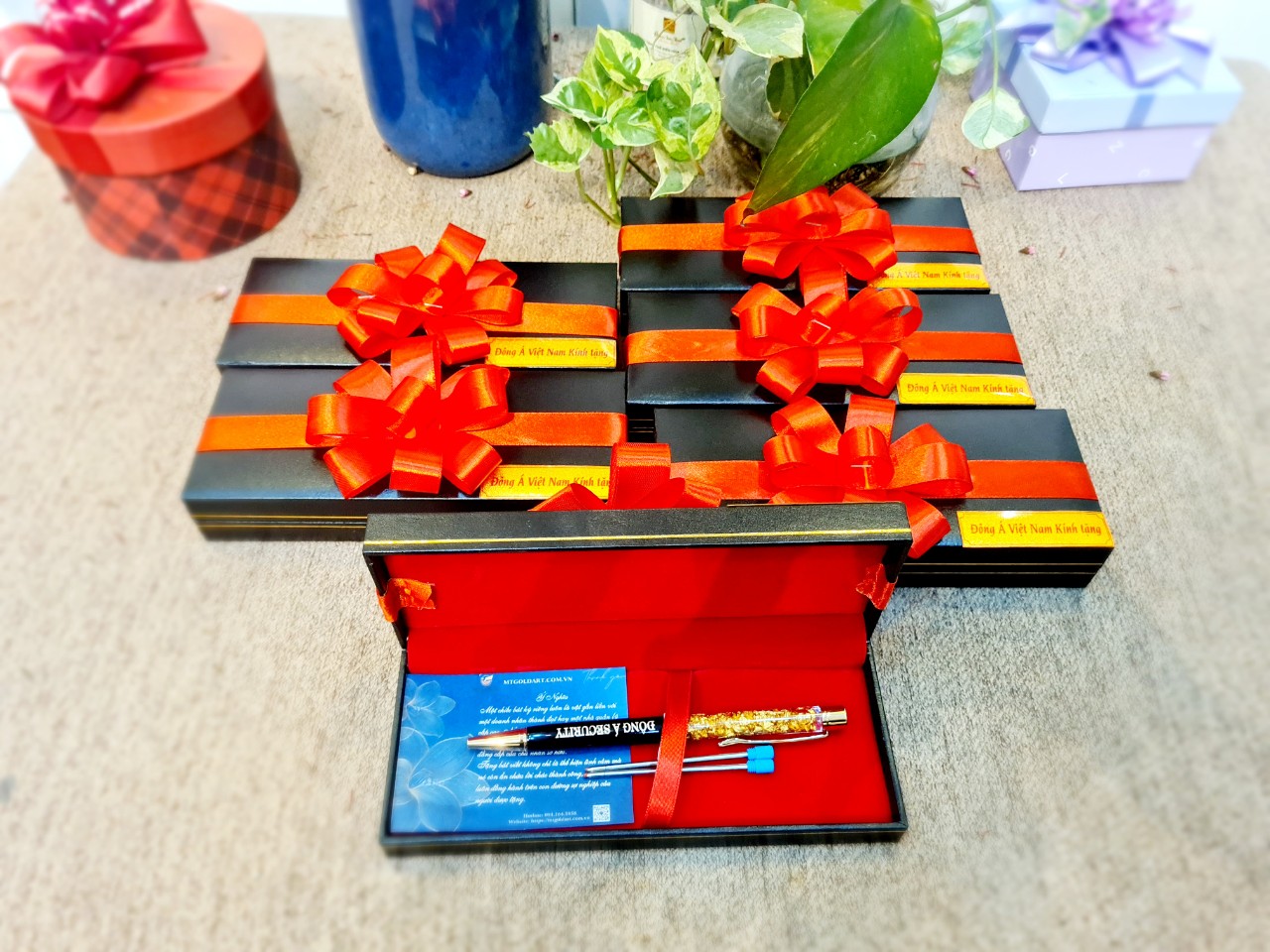 Bút ký vàng lá dạng mảnh MT Gold Art- Hàng chính hãng, trang trí nhà cửa, phòng làm việc, quà tặng sếp, đối tác, khách hàng, tân gia, khai trương