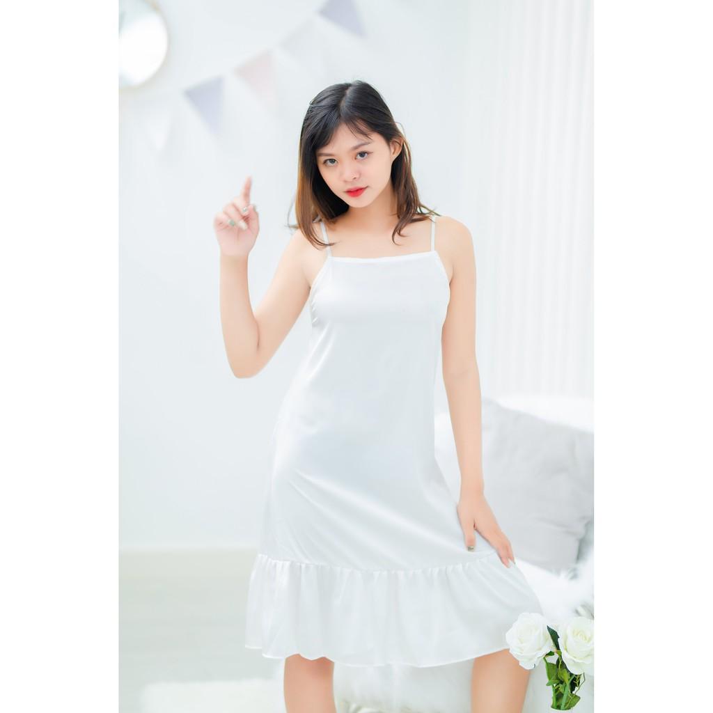 Váy ngủ lụa hai dây đuôi cá xòe tặng kèm quần chip ren