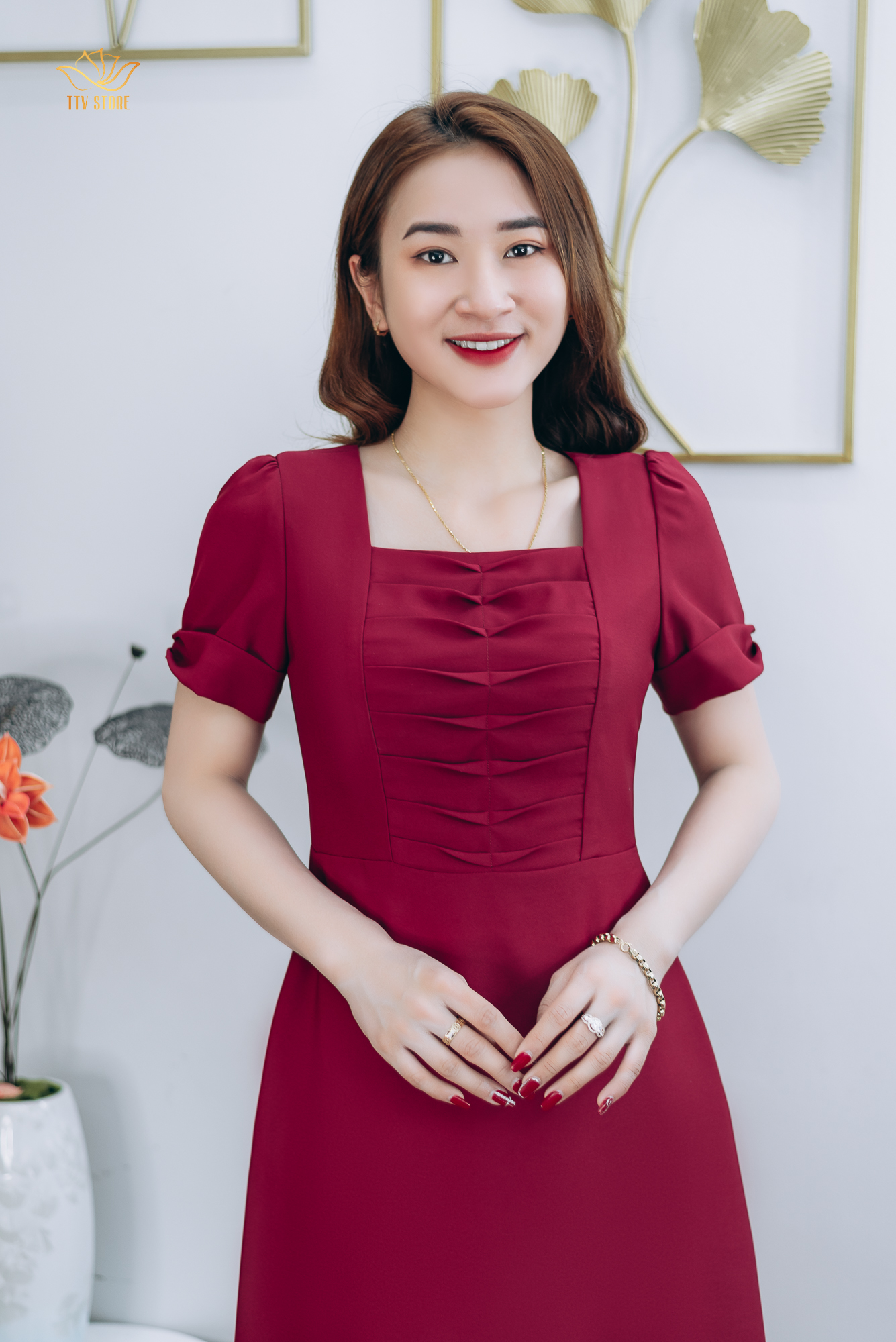 Đầm form A thiết kế trung niên sang trọng Cổ vuông xếp ngực tay ngắn màu Đỏ đô TTV STORE TTV1264