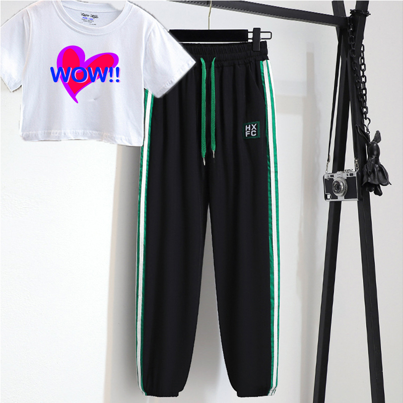 Bộ đồ nhảy bé gái hiphop áo croptop phối quần jogger dây rút, set bộ áo croptop trái tim hồng