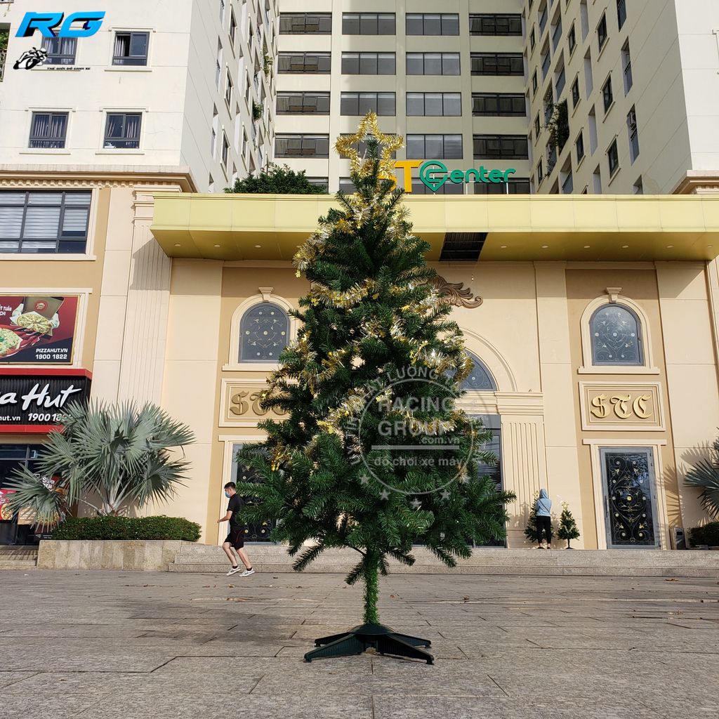 Cây Thông Noel 1m8 Trang Trí Giáng Sinh Kèm Phụ Kiện Quả Châu Bông Tuyết Hộp Quà Dây Đèn Led...Trang Trí Cây Thông Giáng Sinh 1m8 Trong Nhà Ngoài Trời