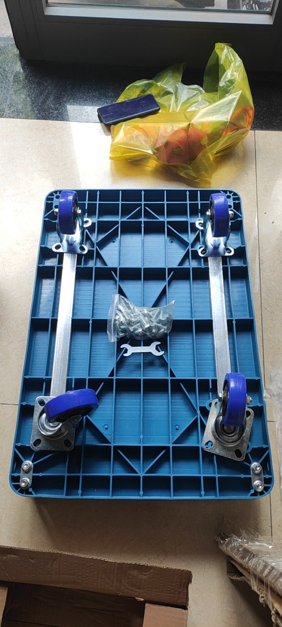 Xe đẩy hàng nhựa tải trọng 200 KG