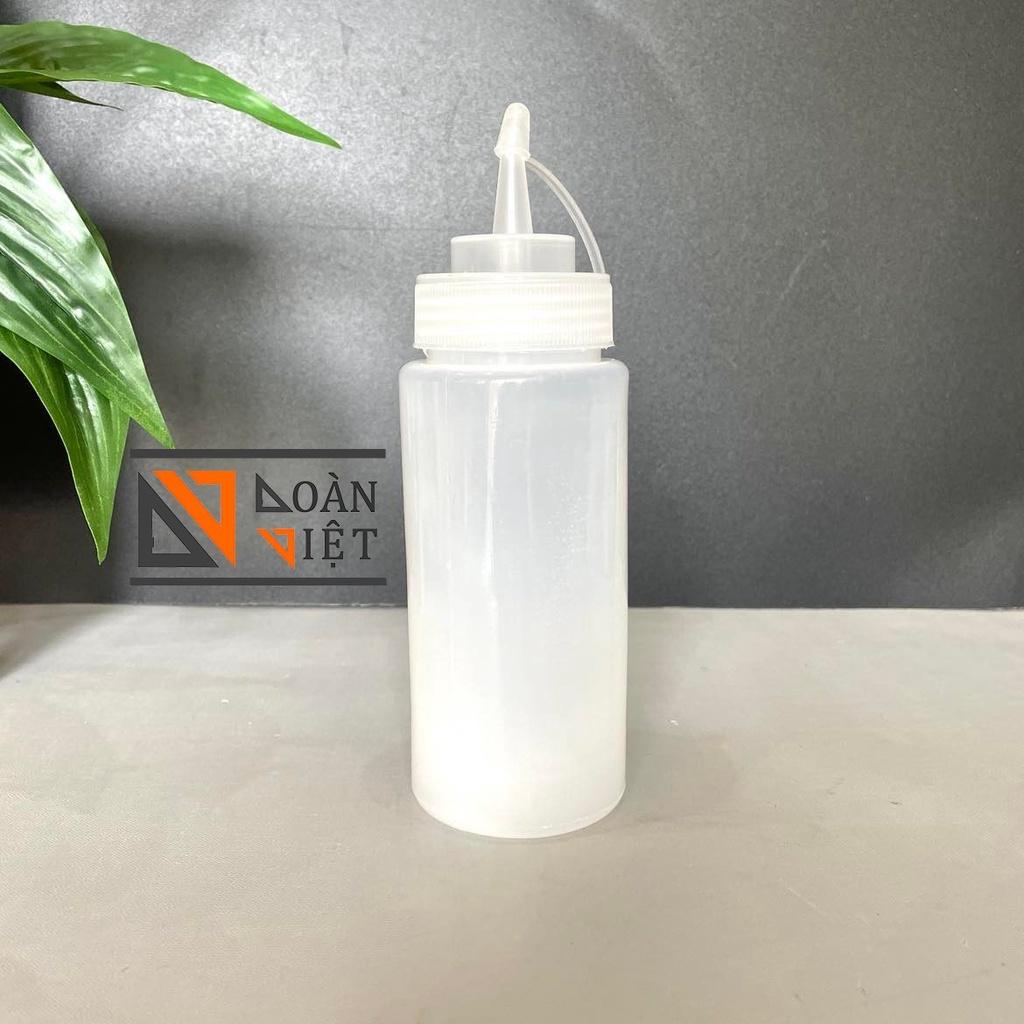 Bình chai đựng sốt - đựng tương- nước đường - sữa đặc . Nhựa dày , dung tích 500ml, 750ml, 1000ml (không vạch)