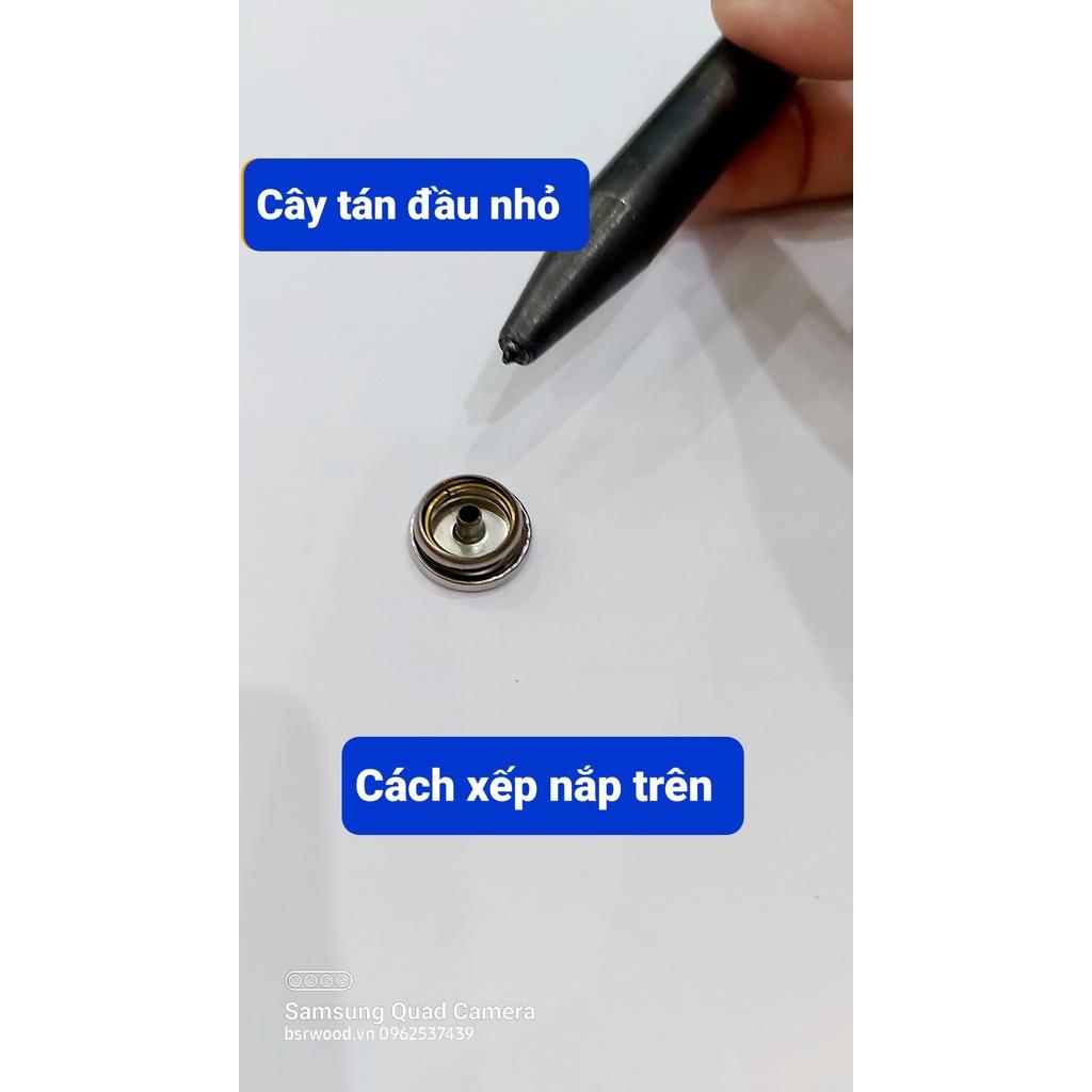 Bộ dụng cụ đóng nút chén gồm Cây đục lỗ,cây đóng nút bấm,đế kê