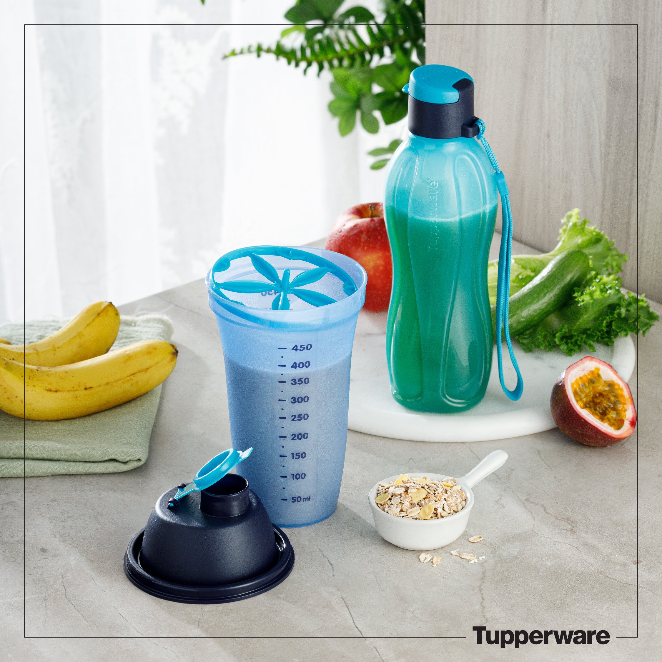 Bộ Bình Nước Tupperware Shake N Go