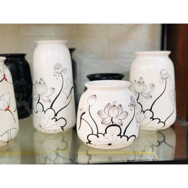 Lọ cắm hoa- trang trí