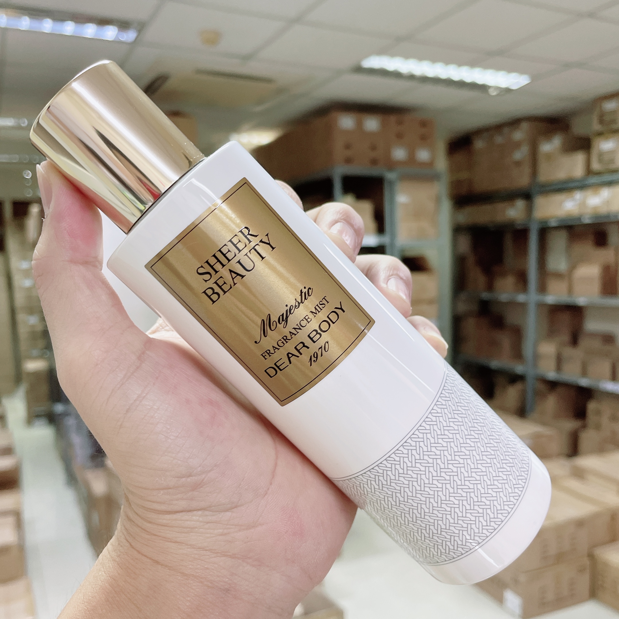 XỊT THƠM TOÀN THÂN DEAR BODY THƯỢNG HẠNG - MAJESTIC FRAGRANCE MIST 270ml - MÙI HƯƠNG THƠM MÁT - BỀN MÙI - TỎA HƯƠNG CẢ NGÀY DÀI