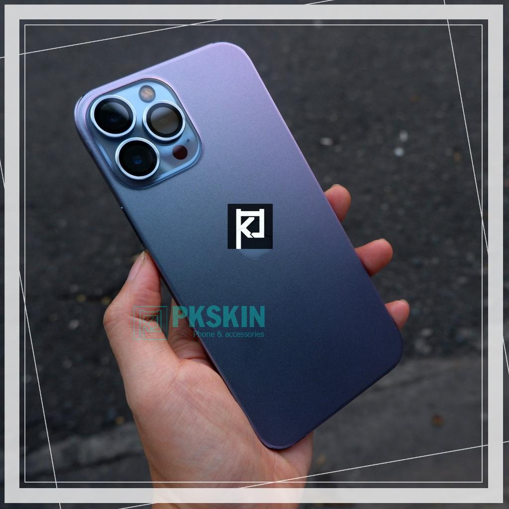 Miếng dán skin ánh tím cho iphone 12 , 12 pro max , 12 mini , 12 pro , 13 ,13 pro , 13 pro max , 13 mini , 11 , 11 pro