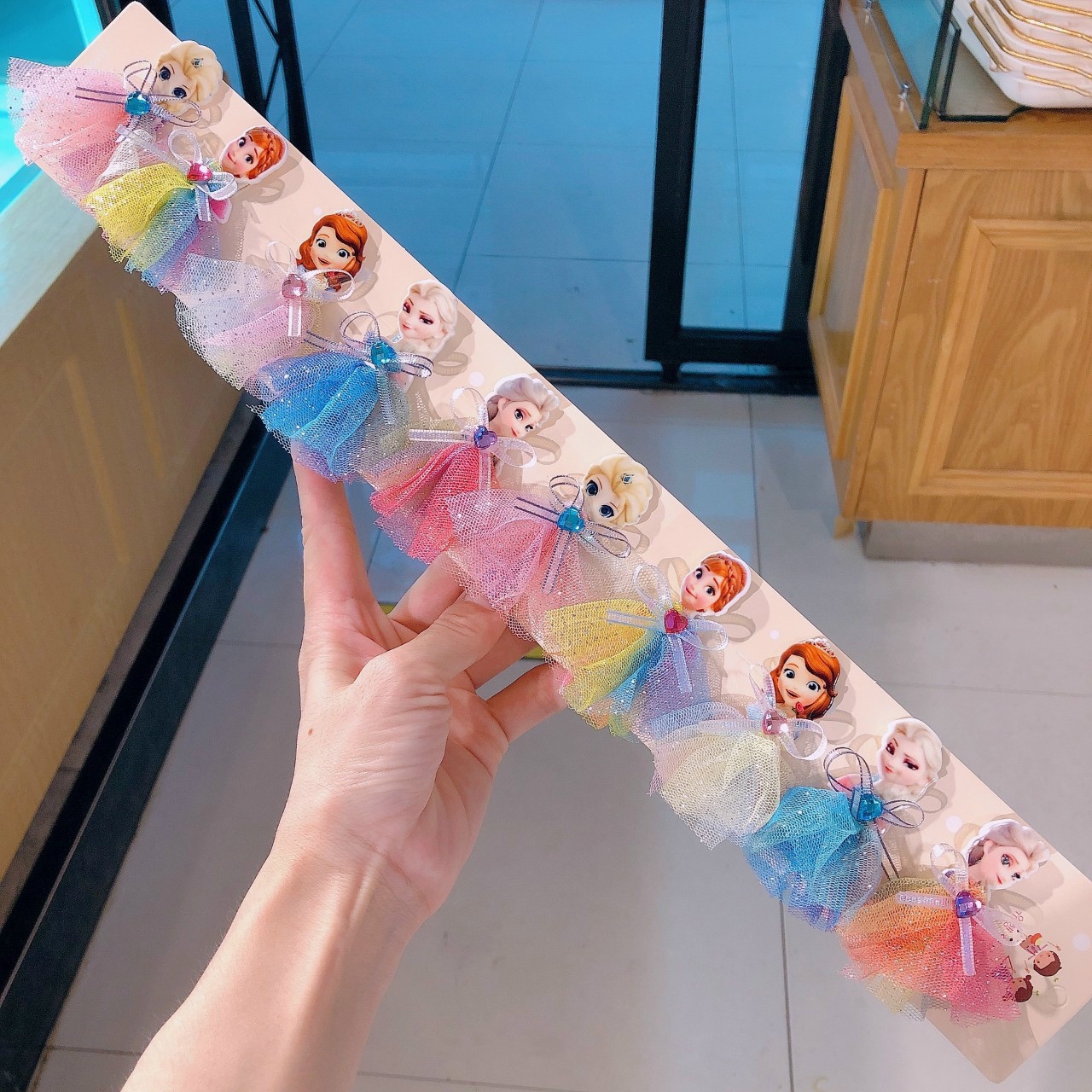 Kẹp tóc kiểu công chúa dễ thương