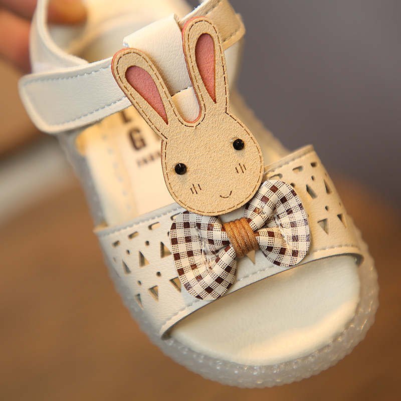 Dép sandal thỏ xinh xắn cho bé gái 1 - 5 tuổi da mềm quai dán tiện dụng SG27