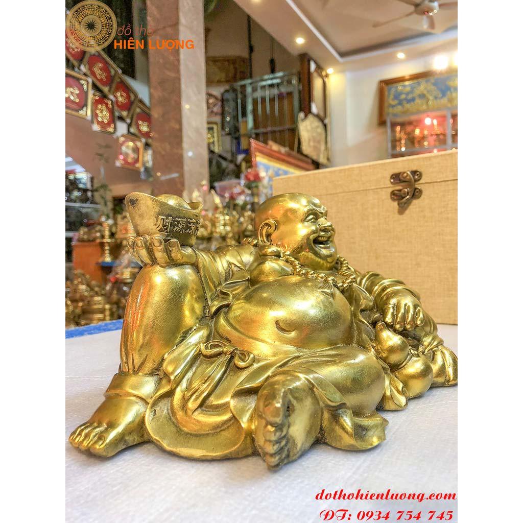 Tượng Di Lặc Nằm Ngả Cầm Thỏi Vàng Cỡ Trung
