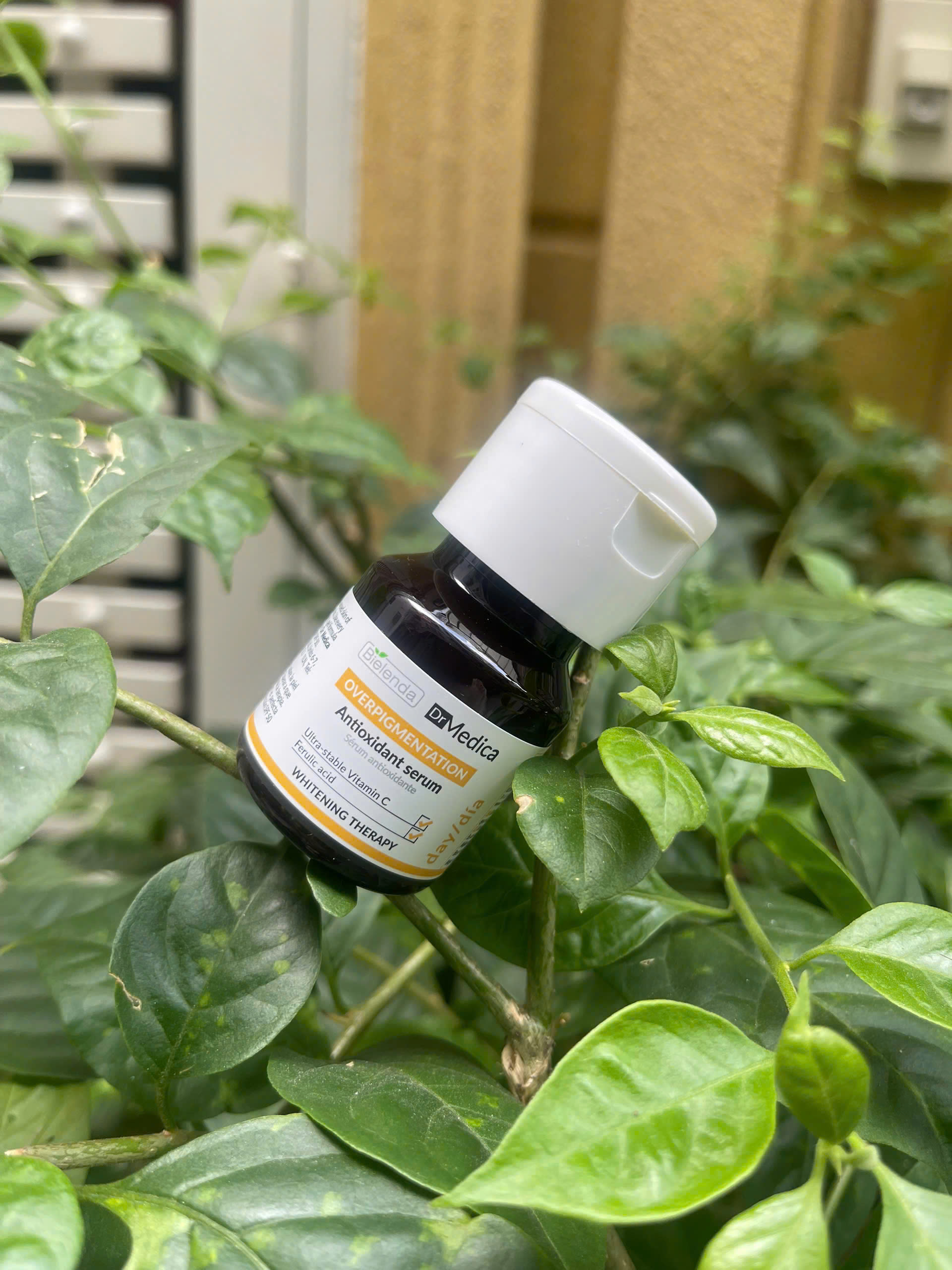 Serum Bielenda Medica trắng da mờ nám tàn nhang (VÀNG)