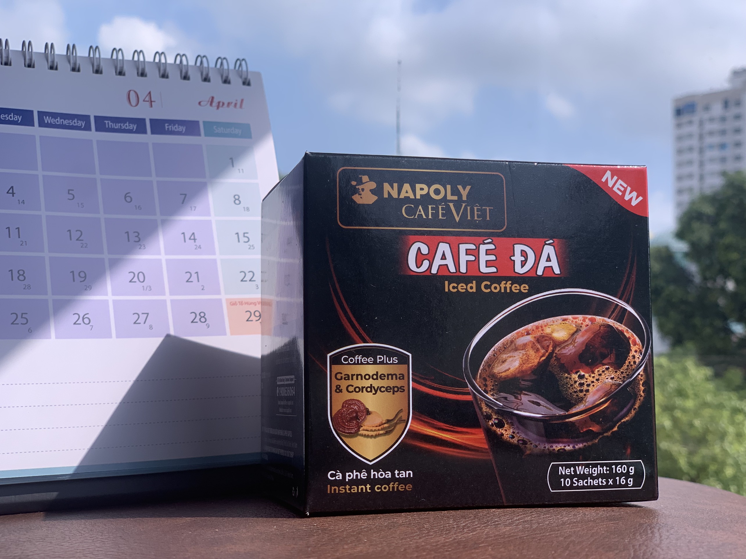 Cà phê hoà tan đen đá 2in1 bổ sung Nấm Linh Chi và Đông trùng hạ thảo Napoli Coffee hộp 10 gói x 16g