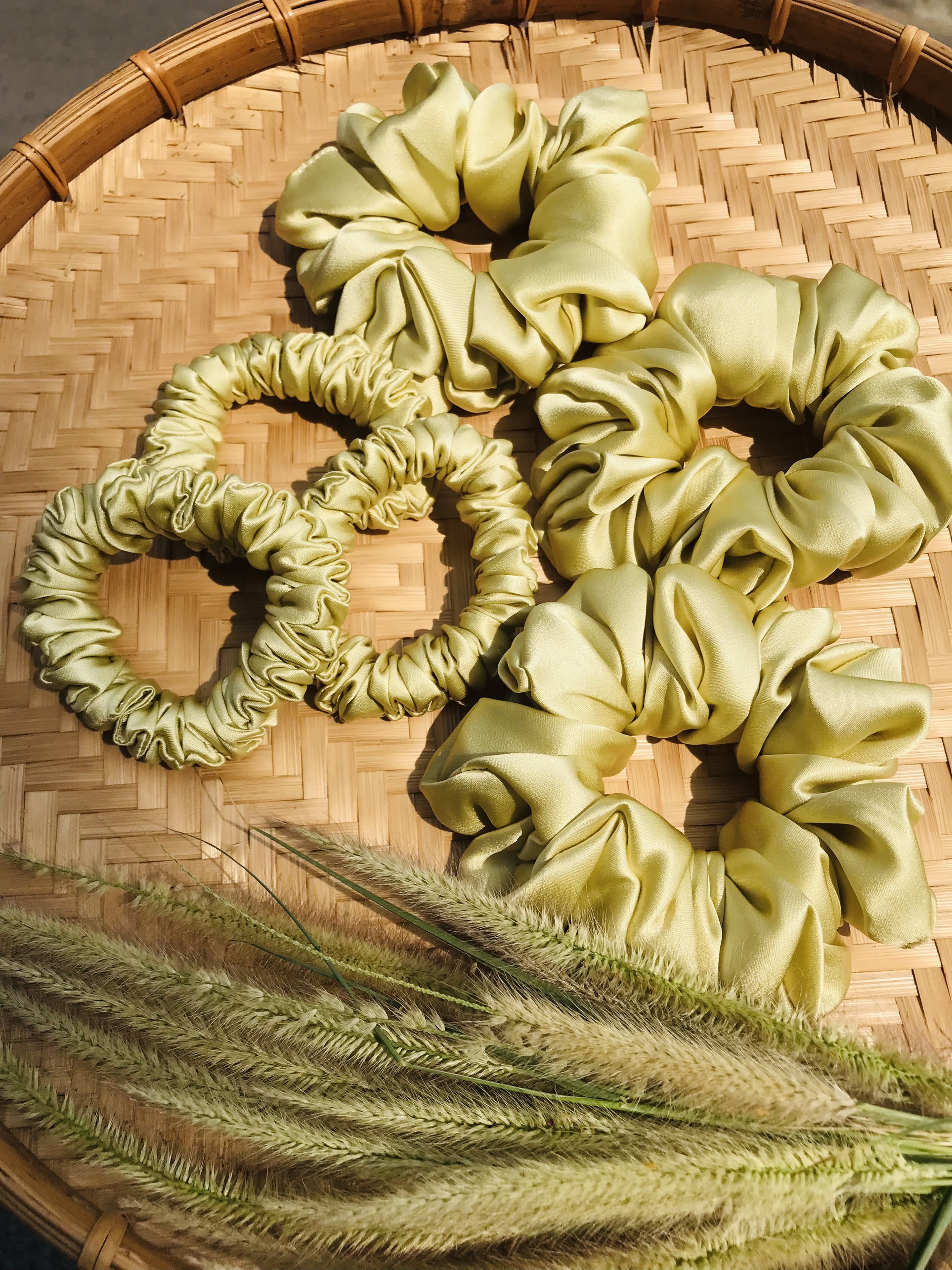 Dây Buộc Tóc Màu bản lớn 5cm,Thời Trang Cho Nữ, Dây Buộc Vải lụa tơ tằm , Silk Scrunchie Băng Đô Co Giãn Đơn Giản, Sang trọng Cho Nữ, Băng Đô lụa Satin Buộc Tóc Cho Bé Gái Phụ Kiện Tóc