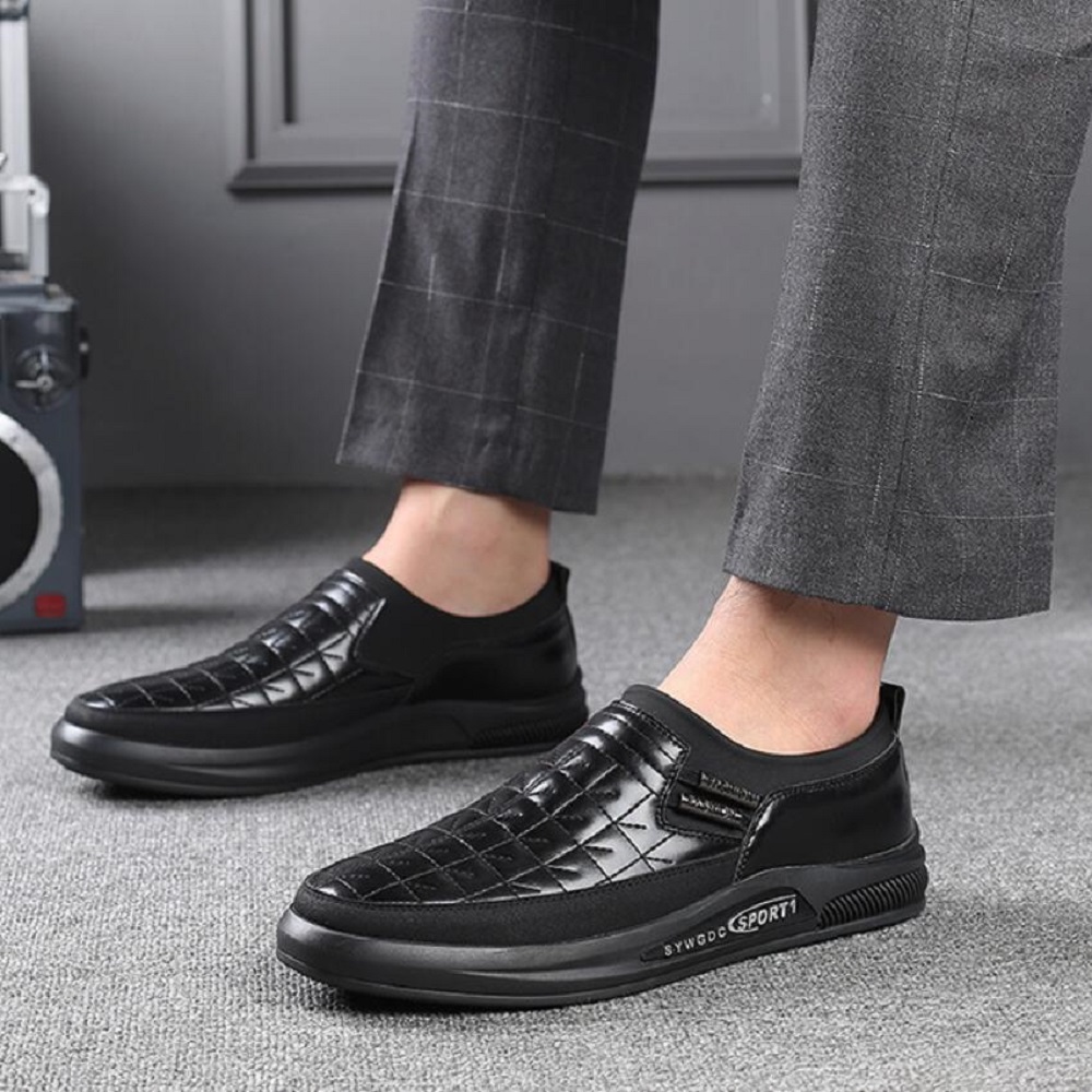 New men's trendy shoes, fashion big size over-the-foot shoes, one foot, men's casual leather shoes, all-match single shoes, men's shoes