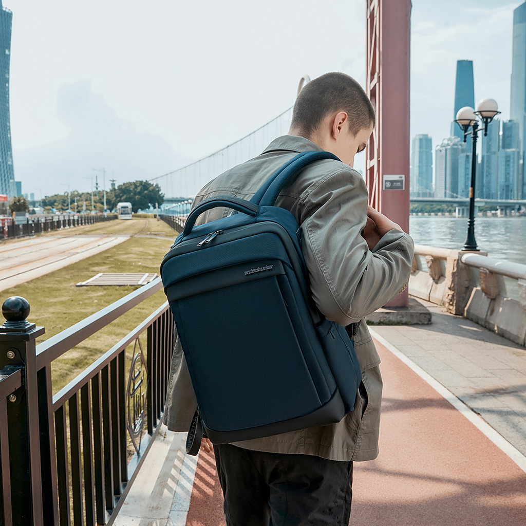 Balo laptop Arctic Hunter chất liệu Oxford chống nước, có cổng USB - B00478