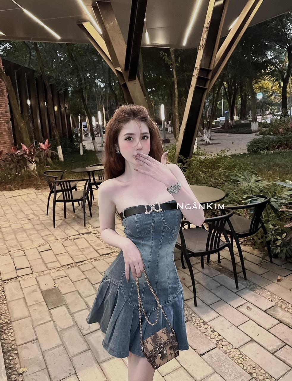 VÁY ĐI CHƠI, VÁY JEAN CÚP NGỰC ÔM BODY DÁNG XÒE KÈM ĐAI CỰC HOT